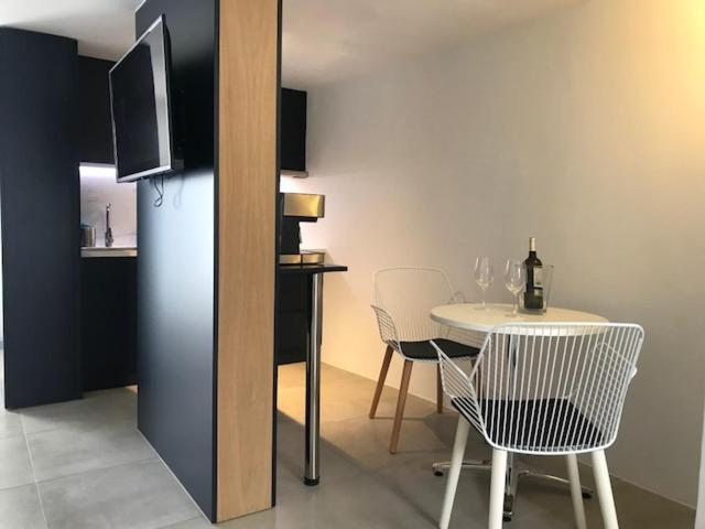 Acogedor Estudio Suite En Urbanizacion Tranquila فامارا المظهر الخارجي الصورة